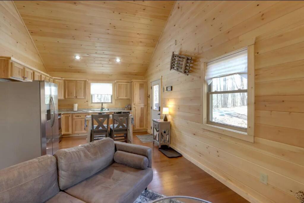 New Serene, Fun & Comfy Cabin- Covered Deck, Grill, Arcade 머피 외부 사진