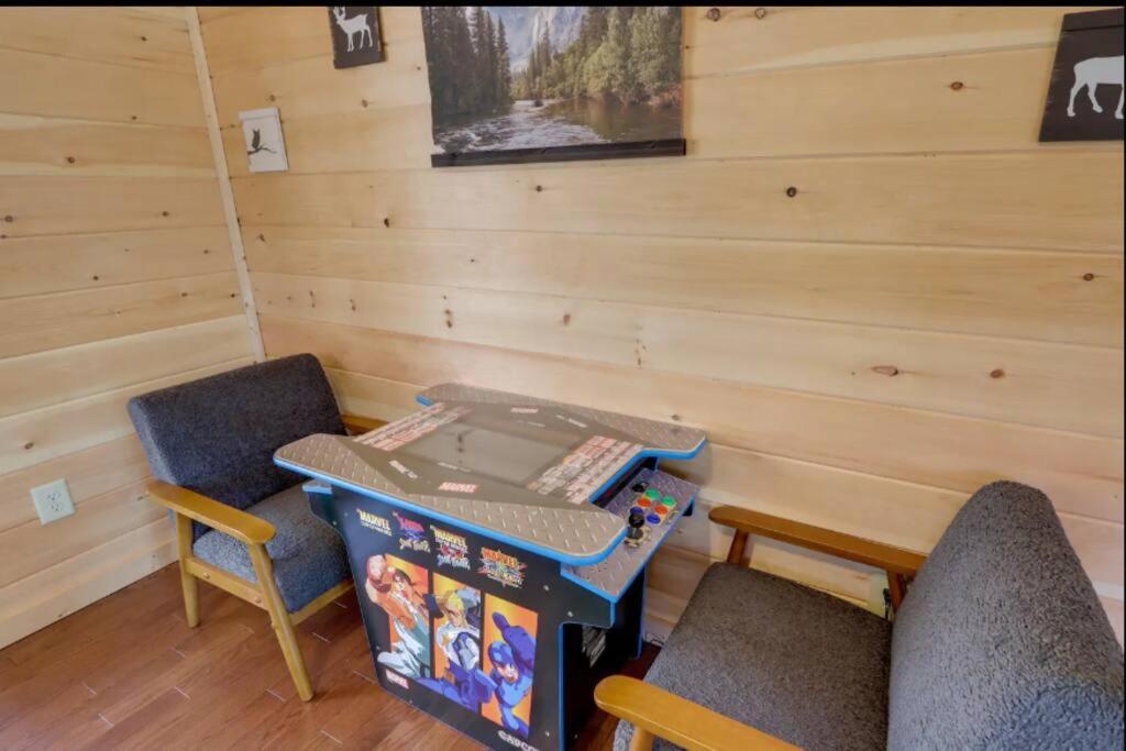 New Serene, Fun & Comfy Cabin- Covered Deck, Grill, Arcade 머피 외부 사진