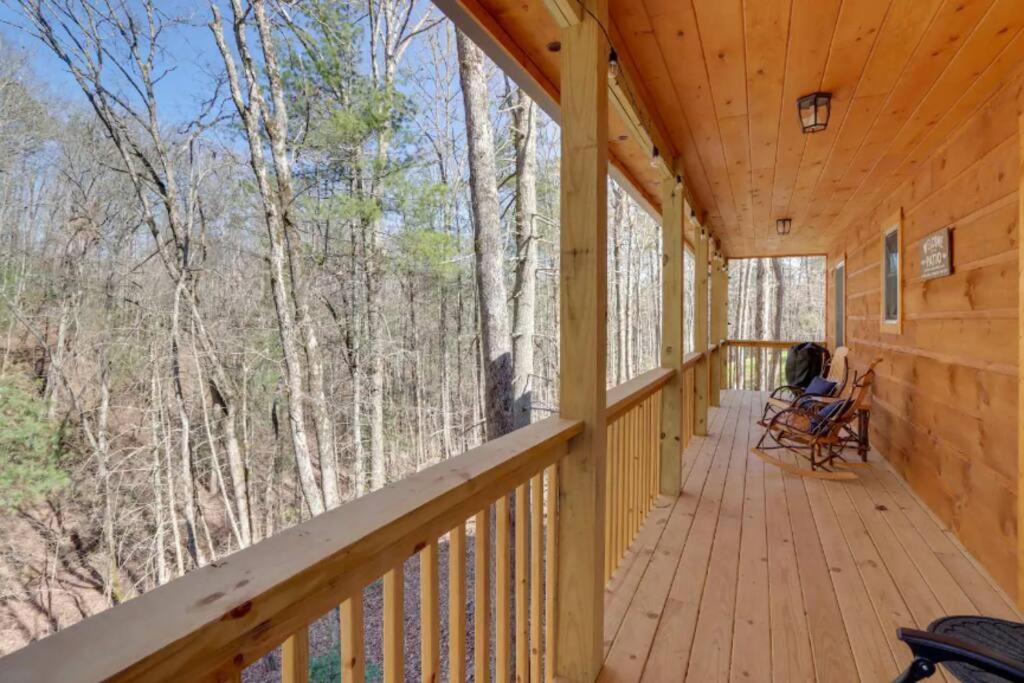 New Serene, Fun & Comfy Cabin- Covered Deck, Grill, Arcade 머피 외부 사진