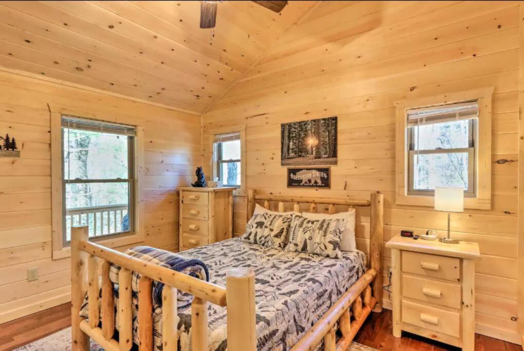 New Serene, Fun & Comfy Cabin- Covered Deck, Grill, Arcade 머피 외부 사진